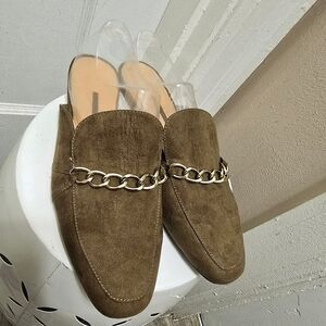 New Directions Suede Olive Green Clog Mules Sandal Women's Size 10 🌴